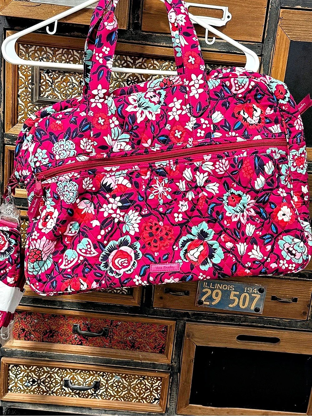 Vera Bradley grand traveler Bag Floral Pink & Red
